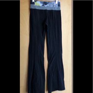 Lululemon black yoga pants gray colorful waist